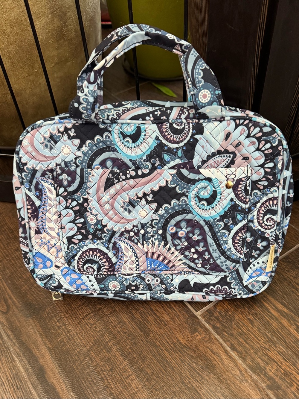 BAGSMART Quilted Paisley Hanging Travel Toiletry Cosmetic Bag Organizer NWOT